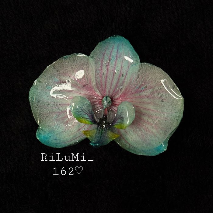 ręcznie robione spinki do włosów ze Storczyków