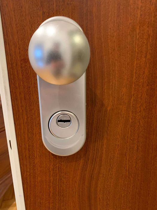 Cilindro de segurança para portas da Dierre