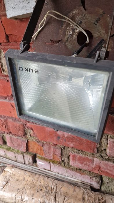 Прожектор 200ват потужності