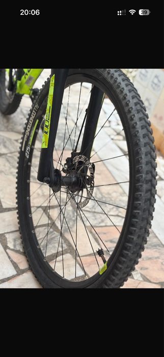 BICICLETA MTB ROCKRIDER (Quadro L) Neon 27.5 - Semi-Nova / Pouco Uso!