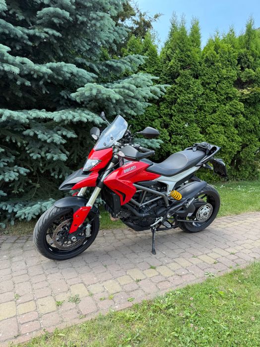 Ducati Hyperstrada 821