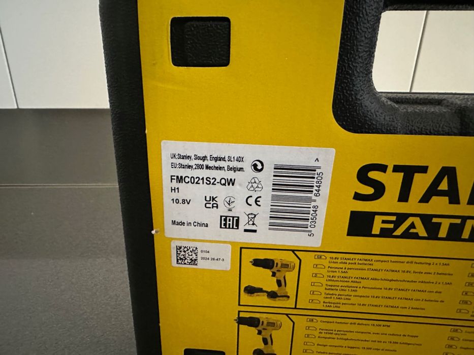 Berbequim Aparafusadora com Percussão Stanley Fatmax FMC021S2-QW 10.8V Novo em Caixa c/Fatura Garantia