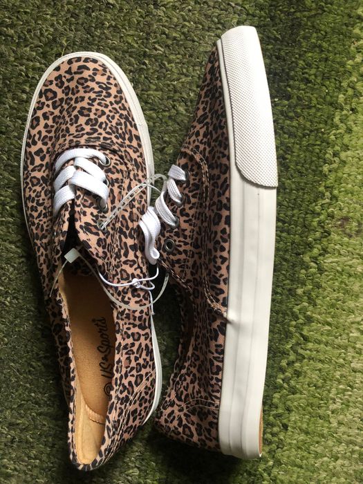 Взуття жіноче,мокасини .нові