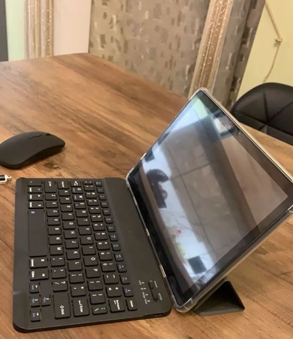 Новий запакований планшет Pritom tronpad