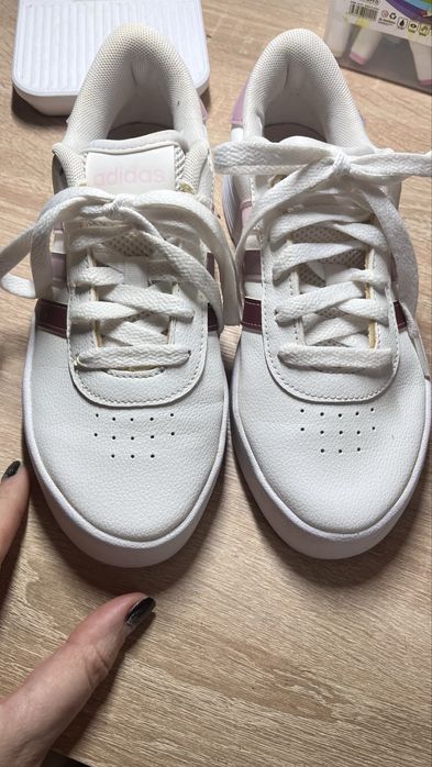 Кроссовки adidas