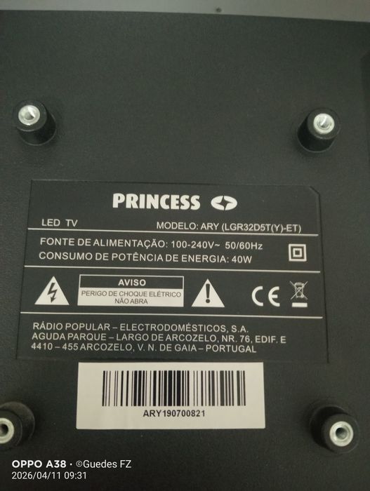 MTv led  ARY (LGR32D5T(Y)-ET)
Modelo: ARY (LGR32D5T(Y)-ET)
Modelo: ARY (LGR32D5T(Y)-ET)
Tipo de Ecrã: LED TV
Fonte de Alimentação: 100-240V~ 50/60Hz
C