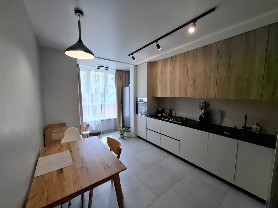 Продаж НОВОБУДОВИ з ремонтом . 2 кімнатна квартира, вул. Тролейбусна - зображення 4