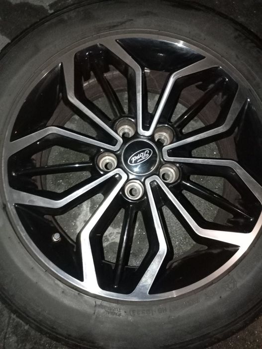 Jantes Ford  com pneus RD16