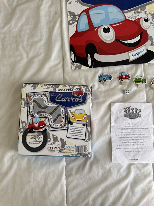 Jogo de Tabuleiro Joga com os Carros