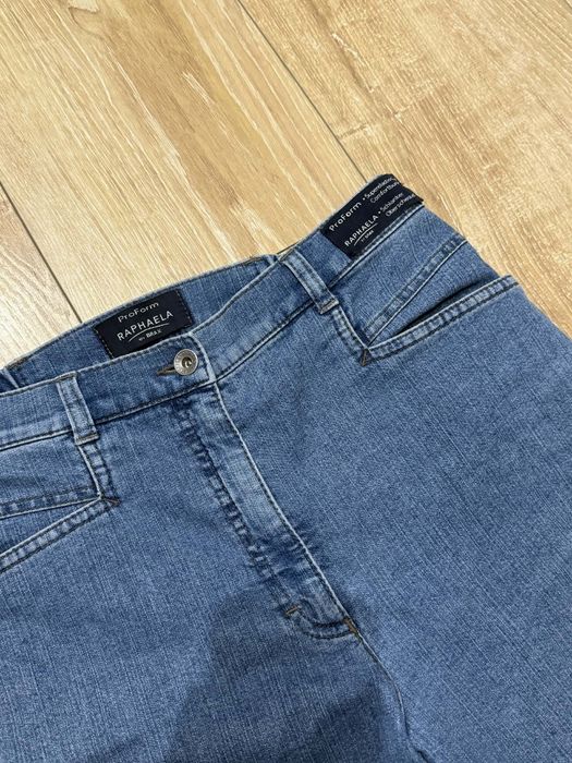 Nowe jeansy damskie Raphaela by Brax model Pamina ProForm z gumką w pa