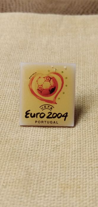 Колекційний значок. EURO 2004.