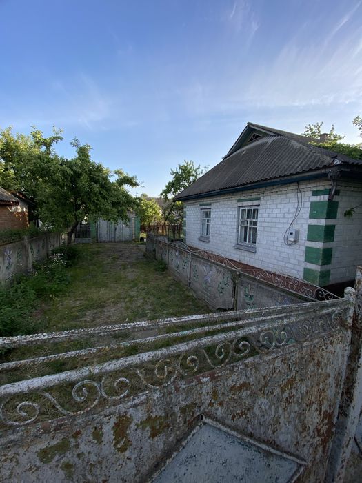 Продається будинок .