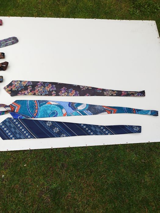 Krawat męski komplet 32 sztuki