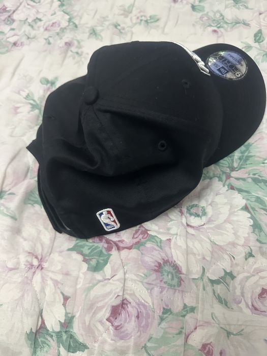 Кепка или бейсболка фирмы new era.NETS.