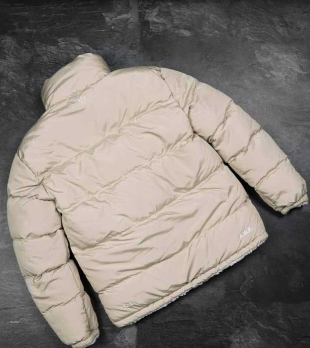 Двосторонній пуховик Nike Бежевий Пуховик тедди беж до -25