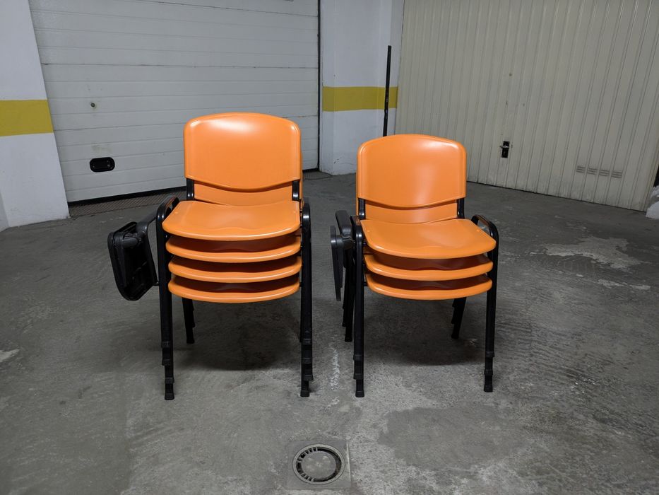 Cadeiras para formação com palmatória