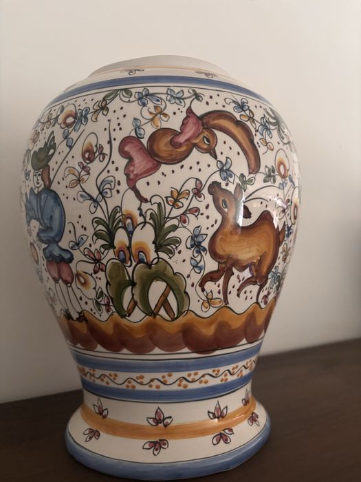 Jarro de porcelana artesanato