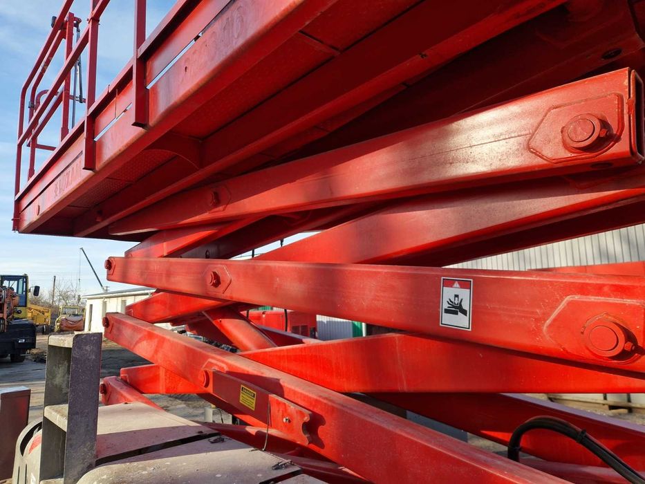 Ножничний підйомник Haulotte H15SXL, пеканіска