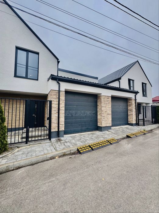 Продам будинок на Заріччі ( старе МРЕО )