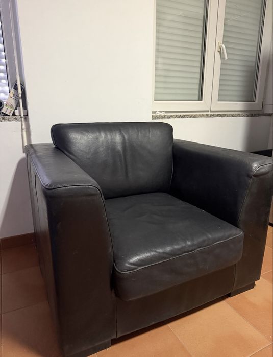 Poltrona preta couro