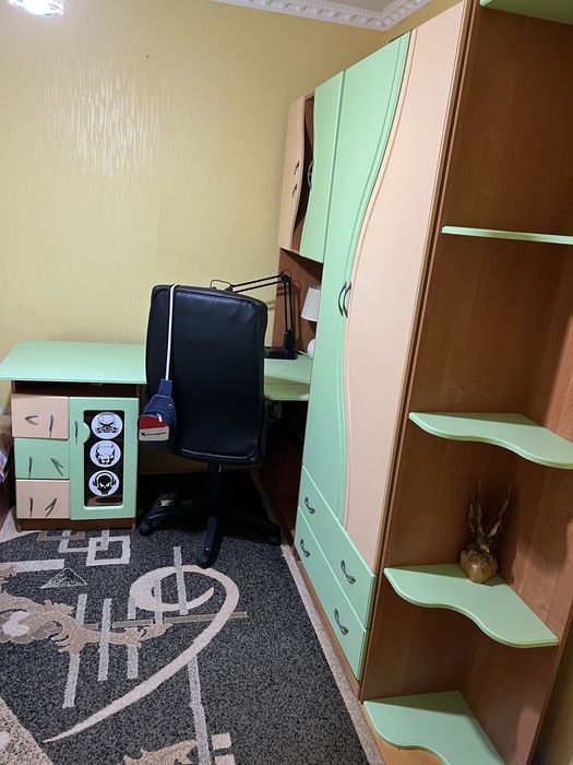 Продам Терміново детскую,дитячу кімнату б/у(тюль в подарунок)