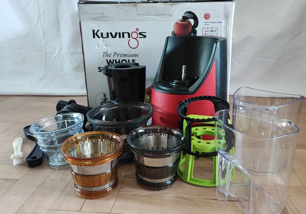 Wolnoobrotowa wyciskarka do soków  Kuvings Evo 820 Plus
