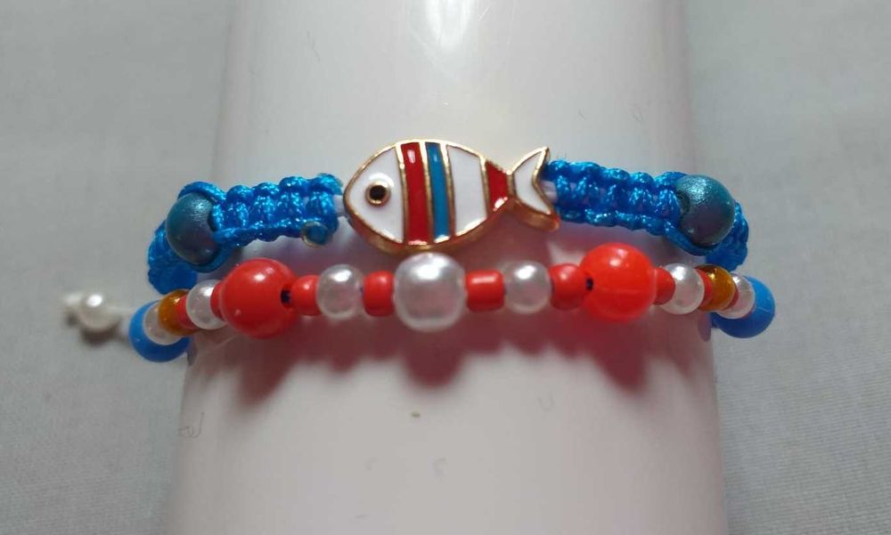 4 Pulseiras duplas em Macramê em cores Neon com Peixinho e contas diversas
