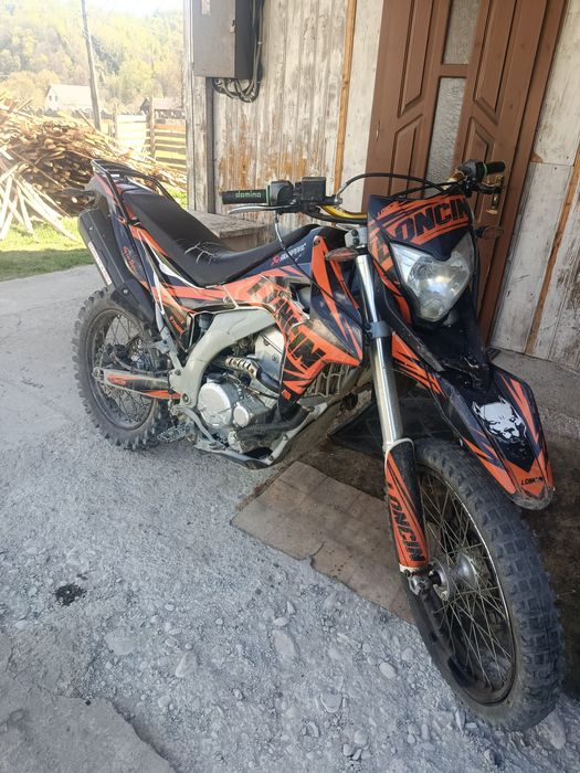 Продам LONCIN 2019