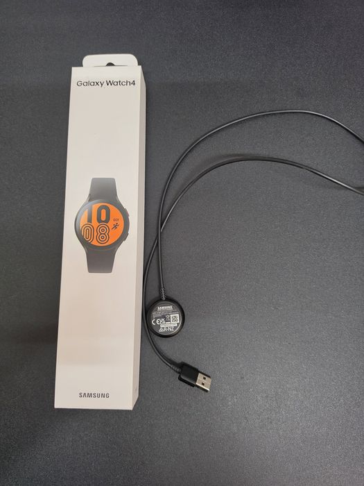 Samsung Galaxy Watch4 44mm Black (Completo + Extra)
