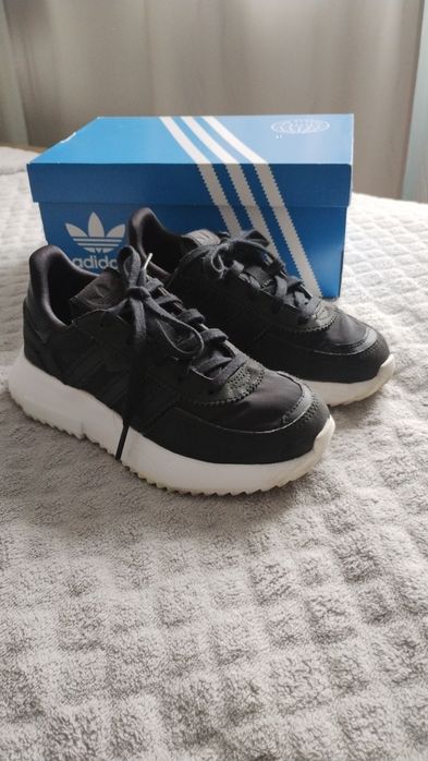 Buty Adidas chłopięce rozmiar 29
