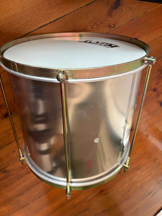 Repinique Ivsom 12" com case, par de baquetas e talabarte