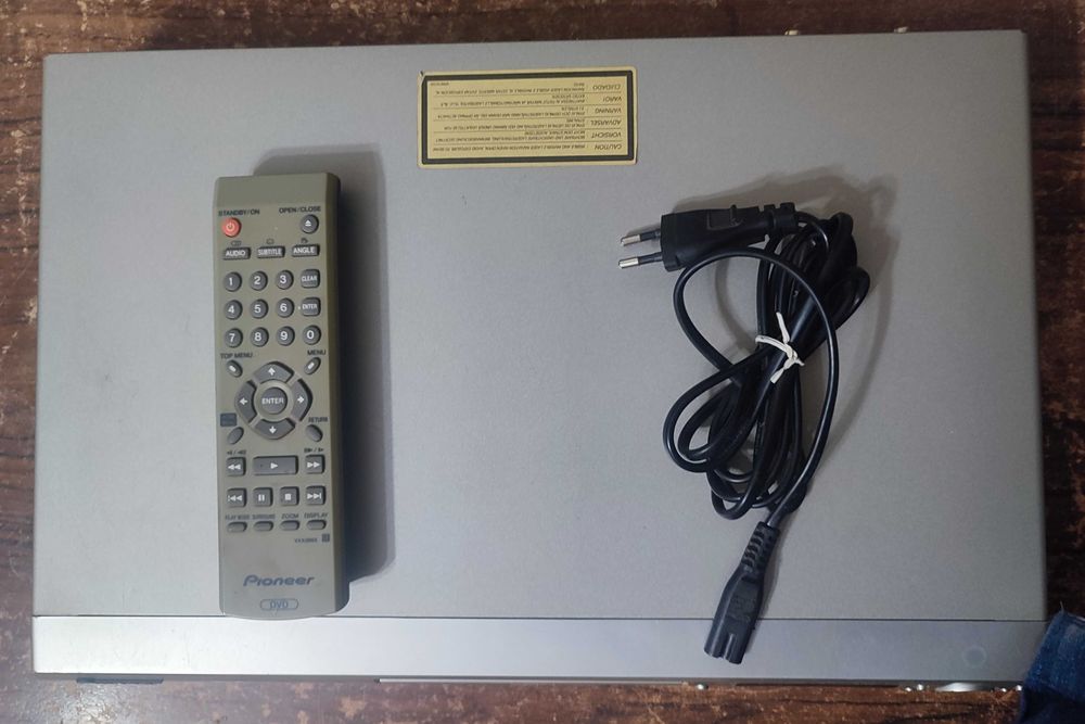 DVD-плеєр Pioneer