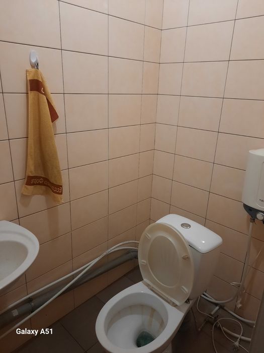 Здається фасадне приміщення по вулиці Київській 1 поверх