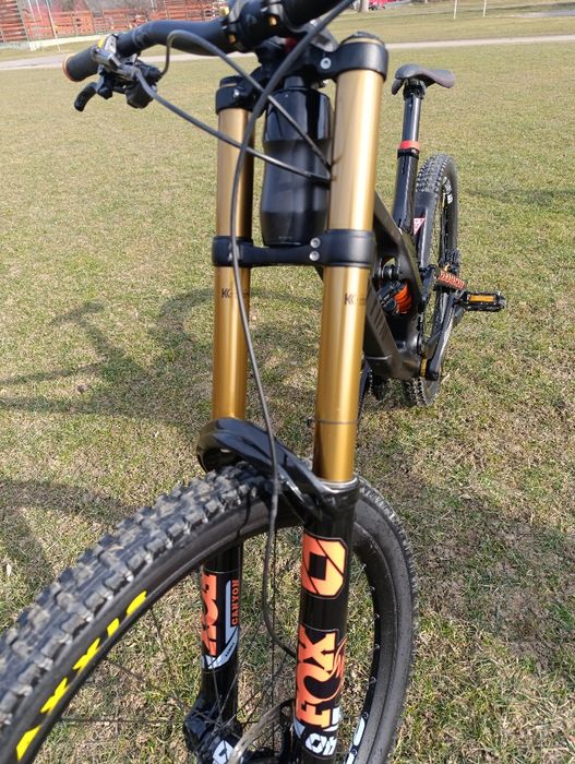 Canyon sender 2020 CF, 27.5 carbon XL,,bike,yt tues, cube,trek