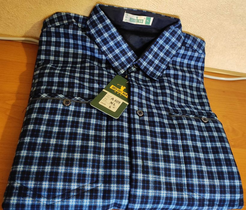 НОВАЯ мужская рубашка на флисе