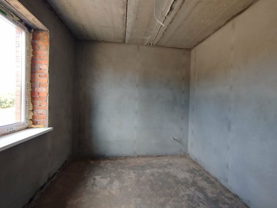 Продам танхаус зі всіма комунікаціямии