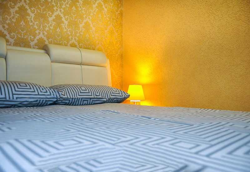 Центр. Подобово. Світло є завжди.Велика 1-кімнатна квартира.