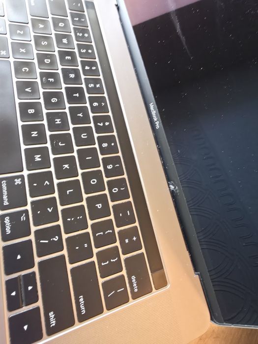 MacBook Pro  15" 2019
