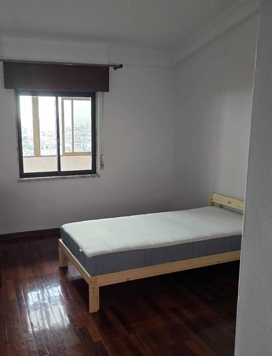 Quarto para arrendar em Valongo