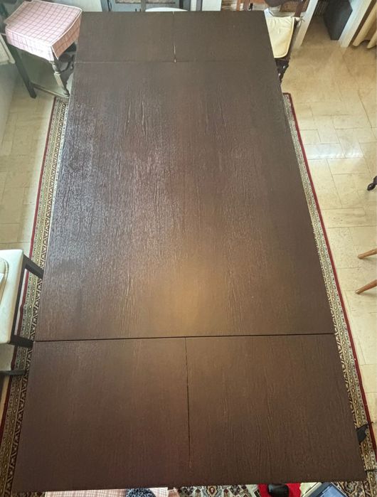 Mesa de Refeições com 6 cadeiras