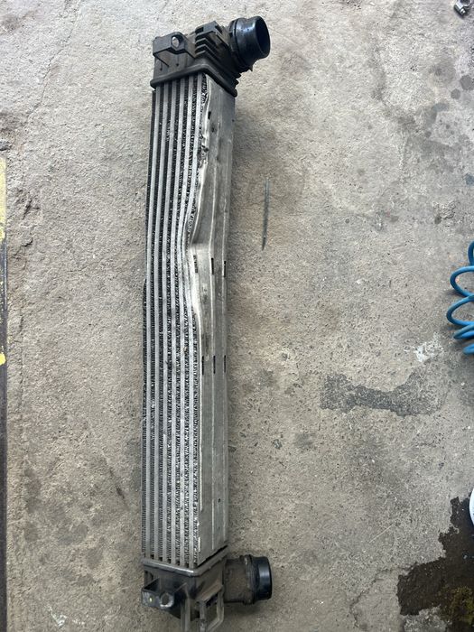 Інтеркулер радіатор duster logan 8200880552