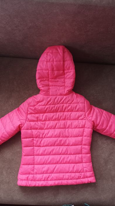 Курточка на дівчинку р.128
