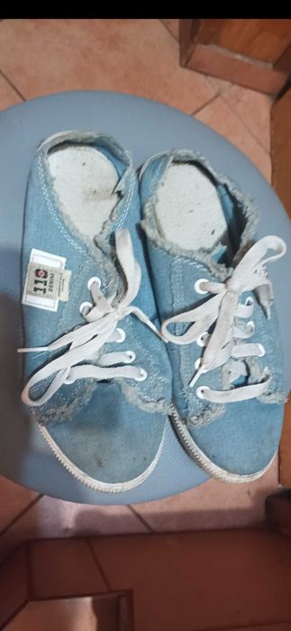 Buty klapki stylizowane na trampki rozmi żear 39