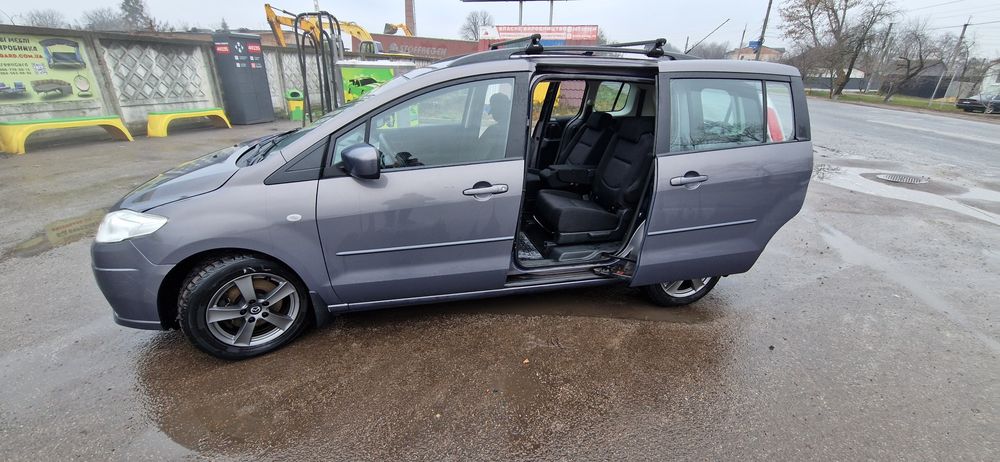 Mazda 5 (мінівен- універсал)