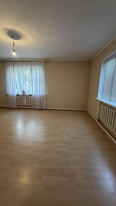 Продам 2-этажный дом