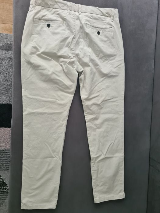 Reserved spodnie slim fit r.34