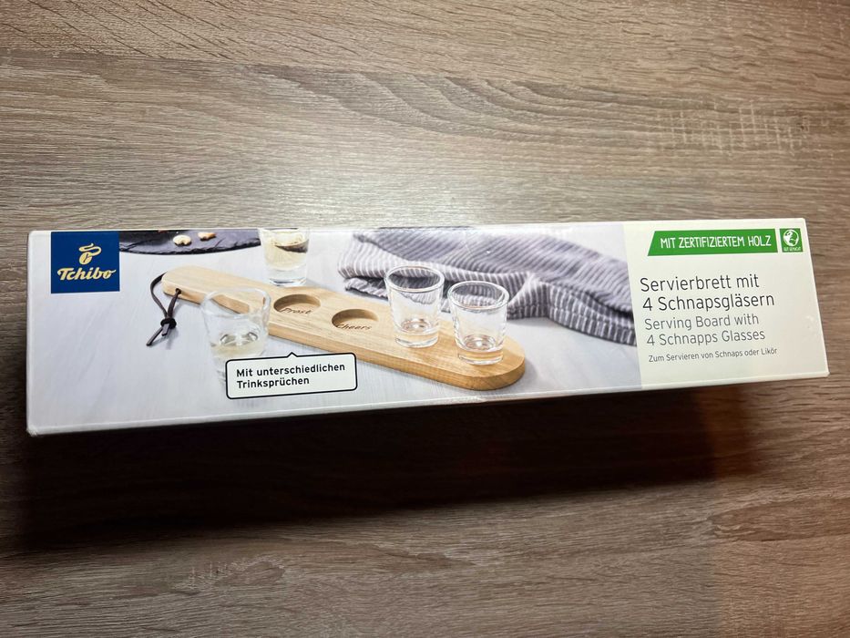 Набір склянок з дощечкою Tchibo для кріпких напоїв