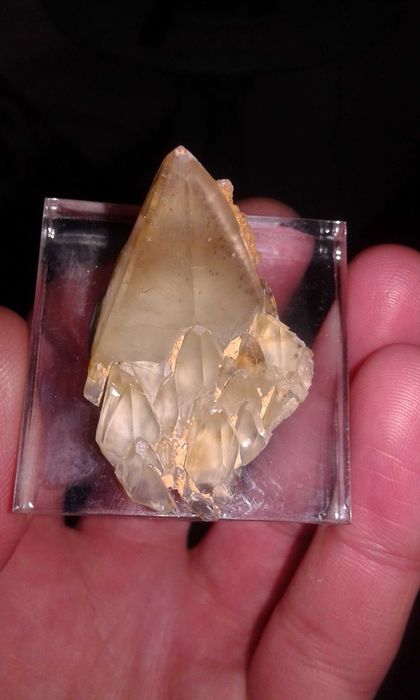 Cristal Calcite com inclusões