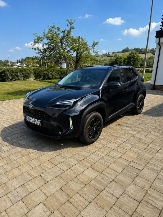 Toyota Yaris Cross Hybrid Executive Black