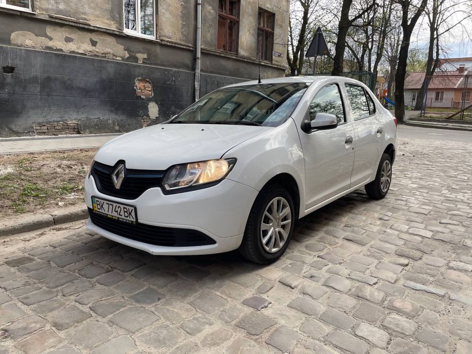 Продам renault logan 1,2 газ/бензин